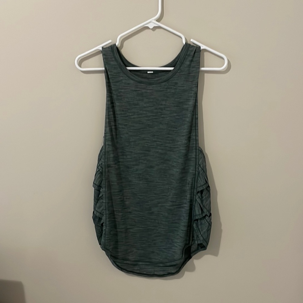 Dark green lululemon tank top